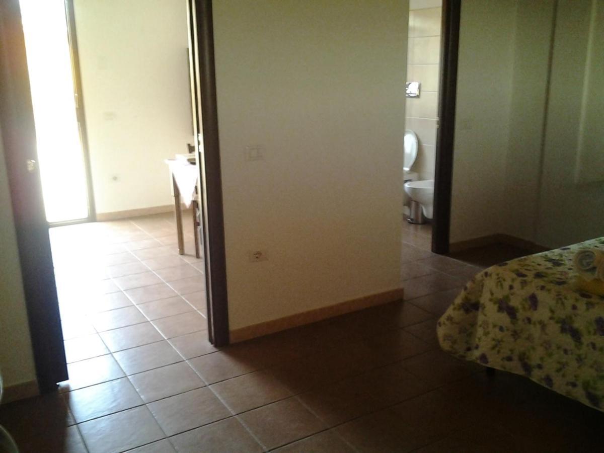 Agriturismo Su Nuratolu Vila Sagama Quarto foto