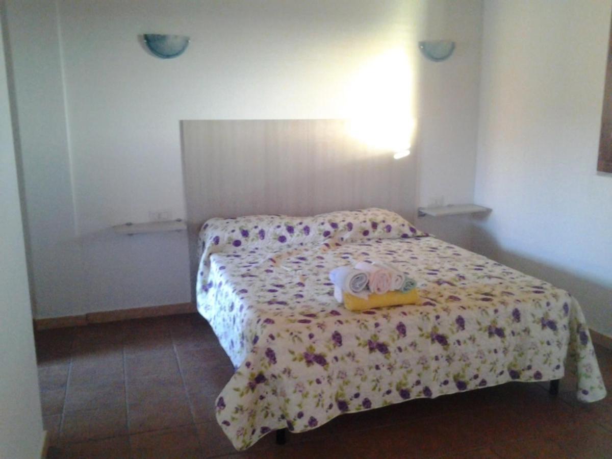 Agriturismo Su Nuratolu Vila Sagama Quarto foto